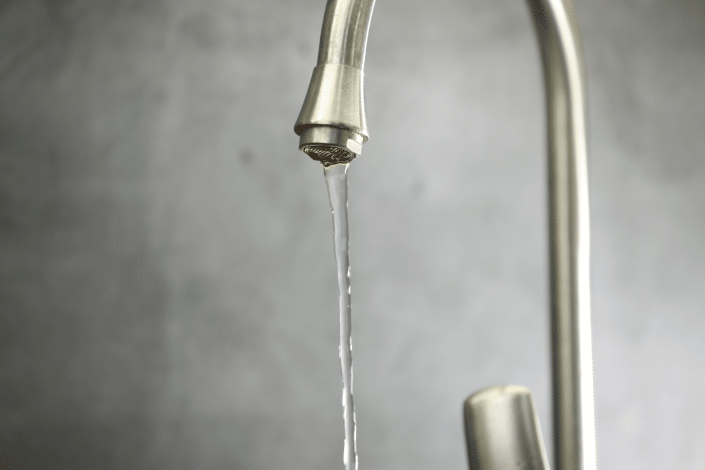 refrigerator ice maker water line clogged