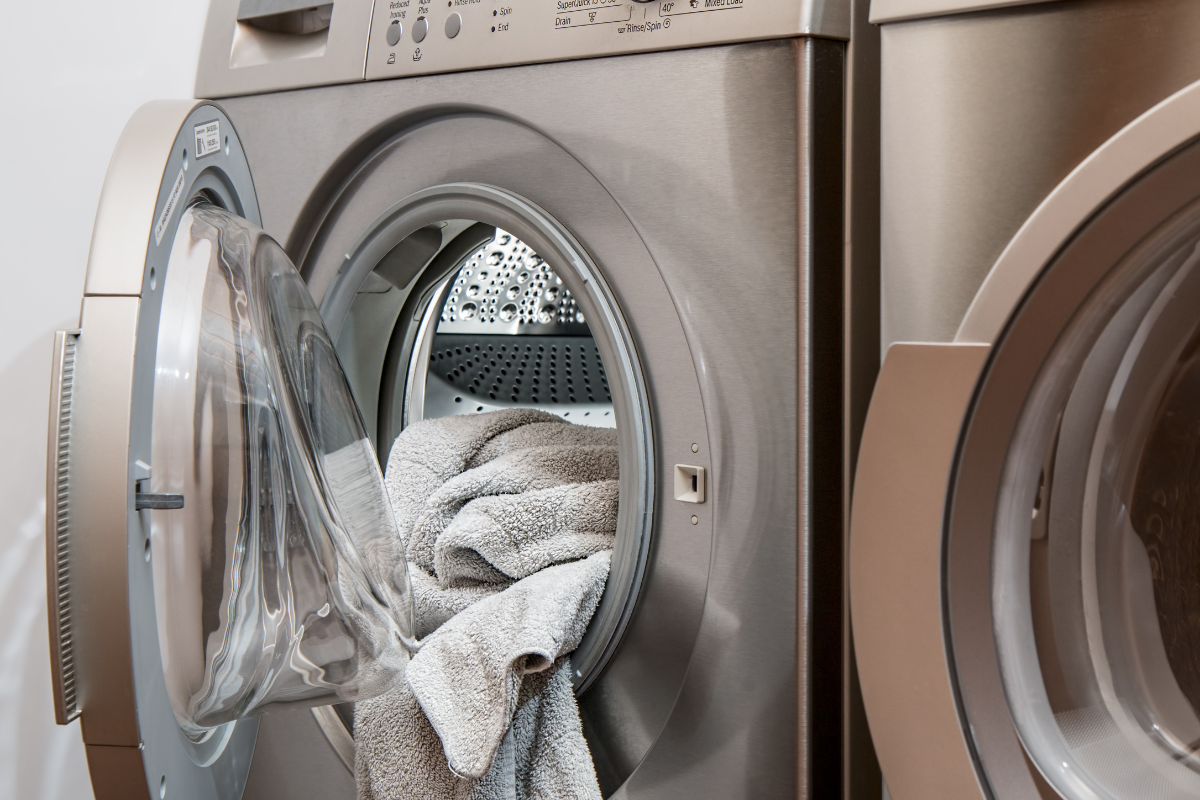 Front load washer with towels in the drum before fixing an off balance load